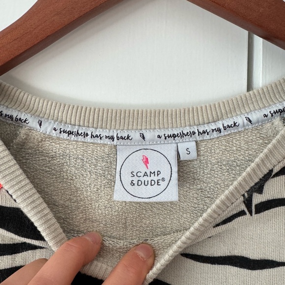 Scamp & Dude Tiger Print Sweatshirt Size Small - Picture 3 of 5